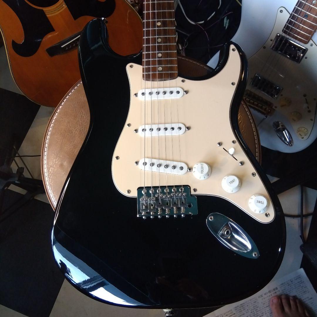 フェンダー、スクワイヤ！ ストラトタイプ…