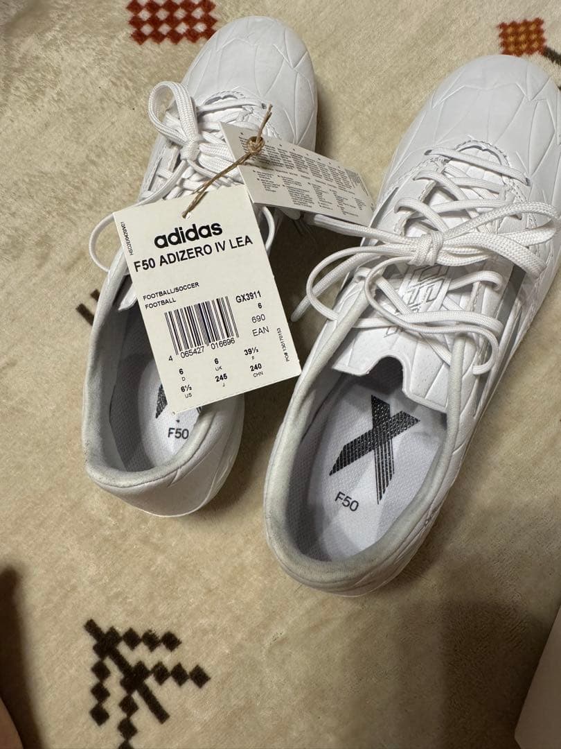 桃 桃　F50アディゼロ4FG 復刻版レザーモデル　日本未発売24.5cm