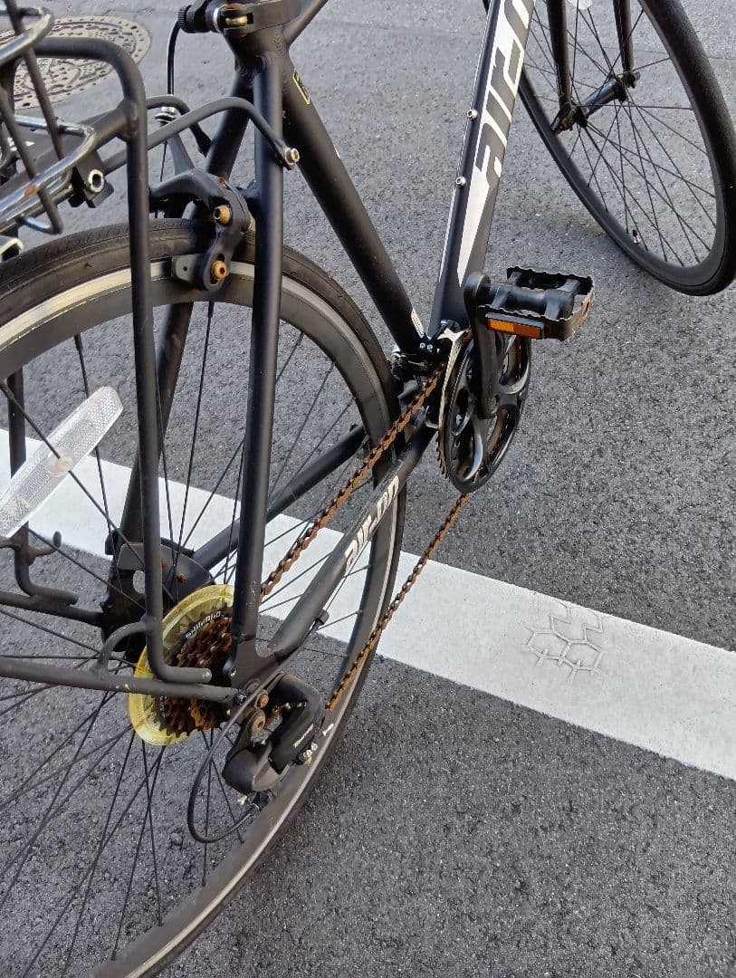 クロスバイク　AIRON　自転車本体　軽量　サイクリング　スポーツ