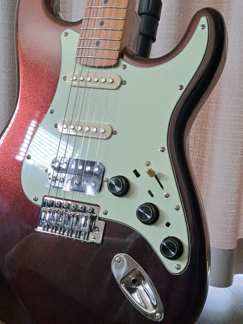 新品ほぼ未使用　スマートエレキギター 8種エフェクター内蔵