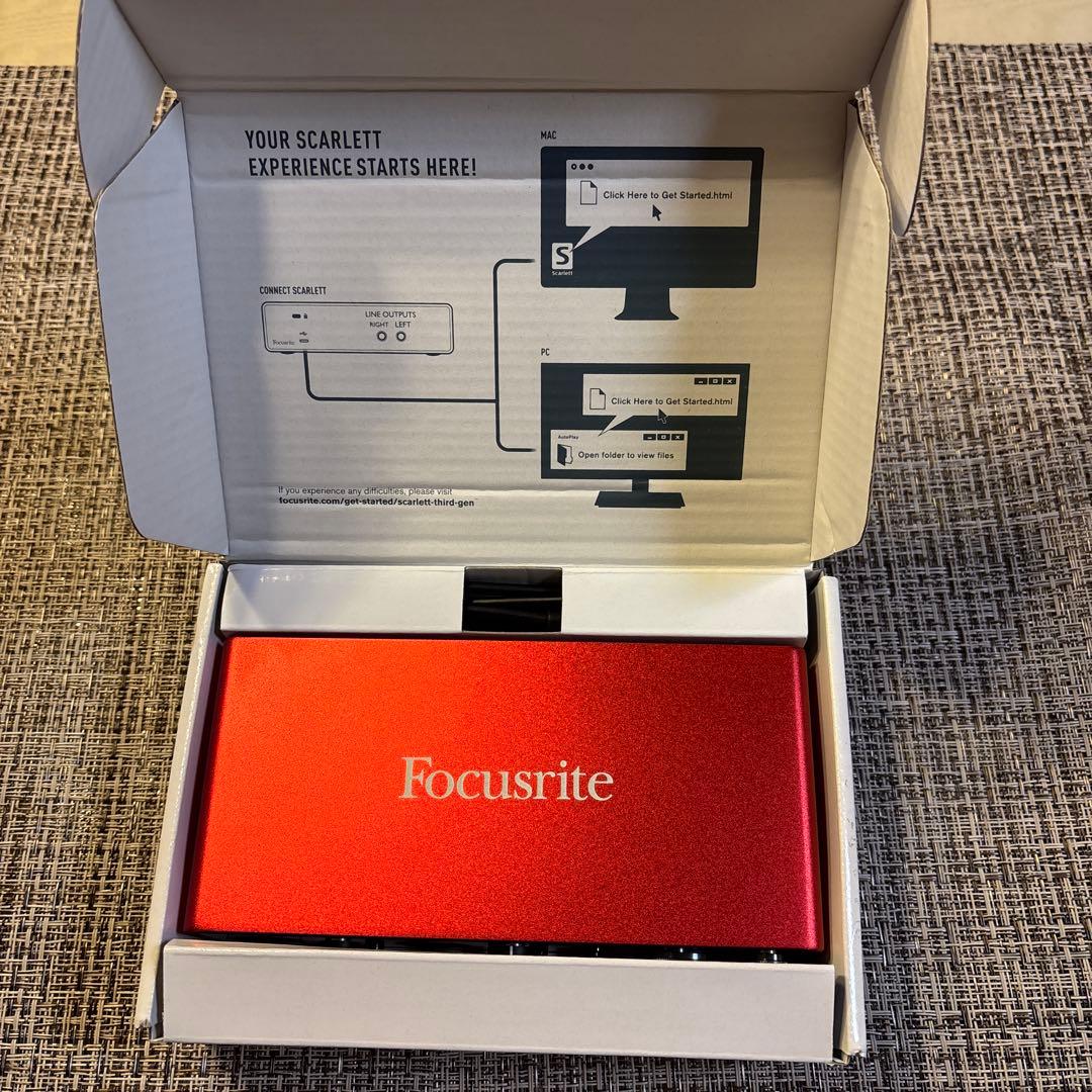 Focusrite Scarlett 2i2 第三世代オーディオインターフェース