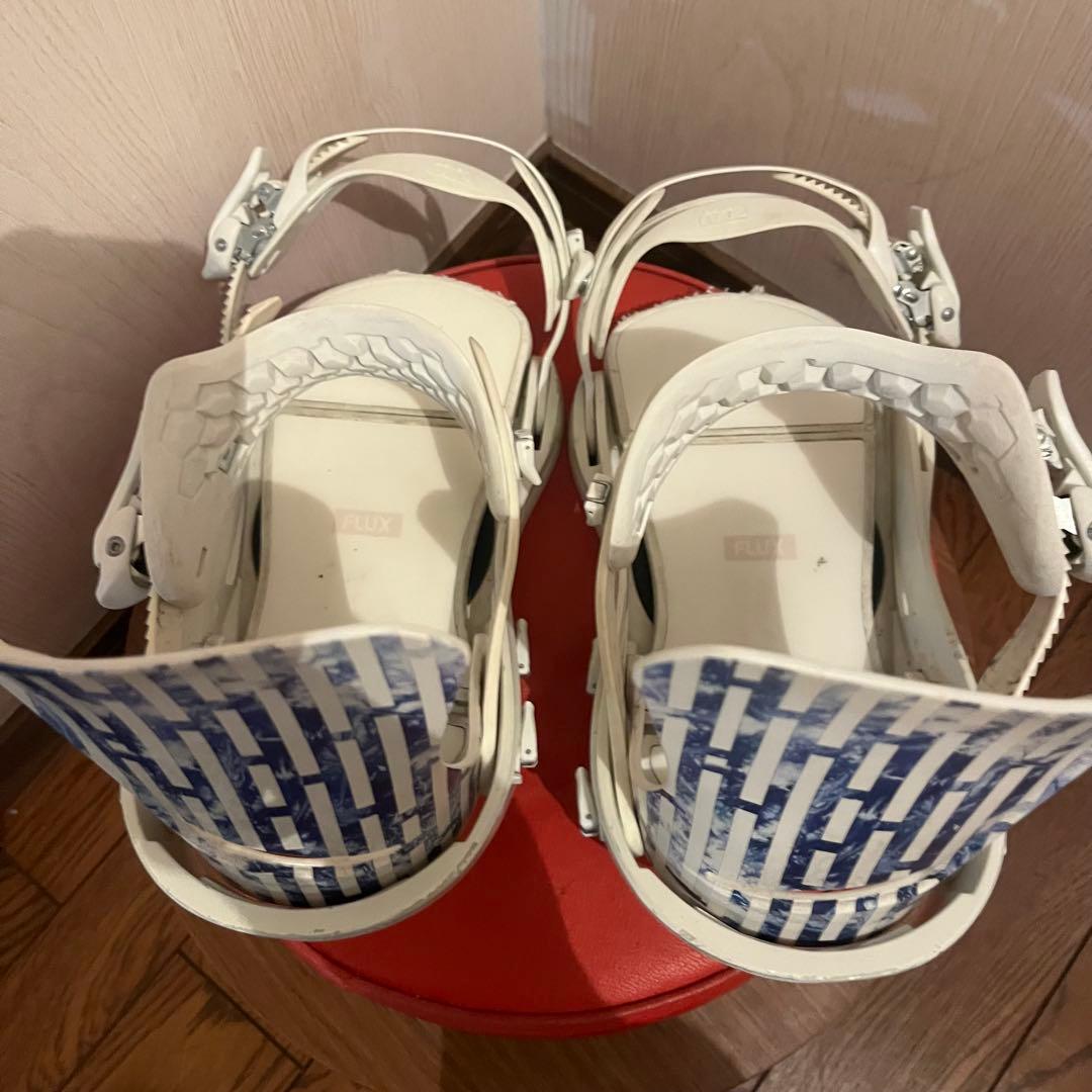 半額以下！24-25 FLUX DS ARTIST SERIES M