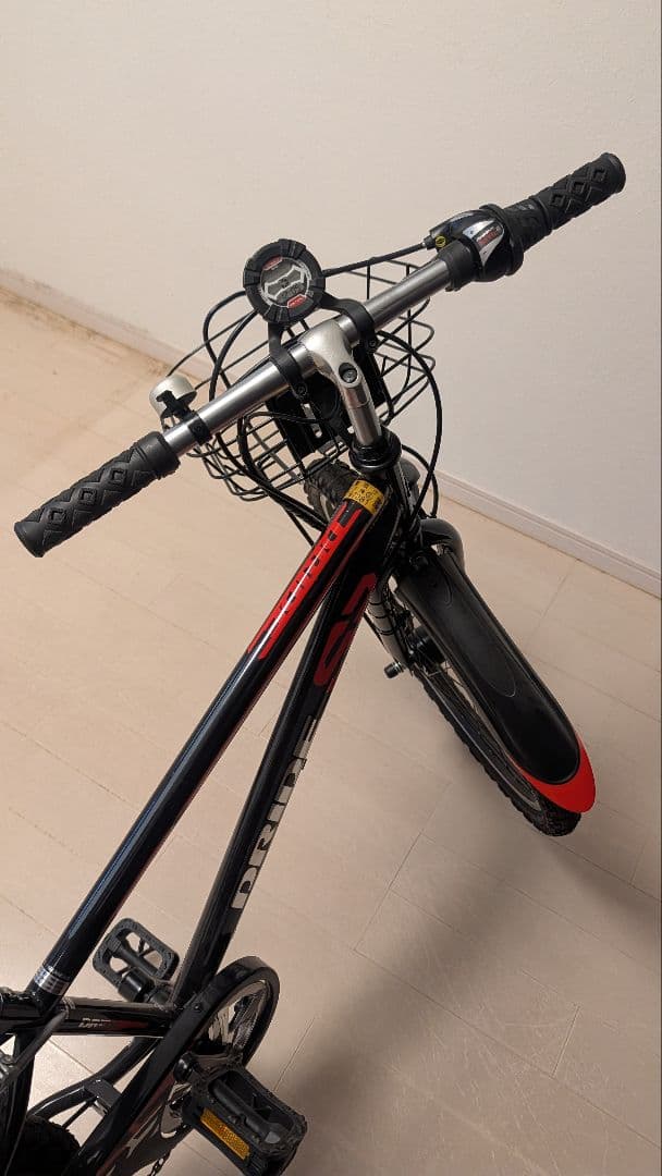 ドライド S3 246HD-L 24インチ 6段変速　ブラック　ヘルメット付