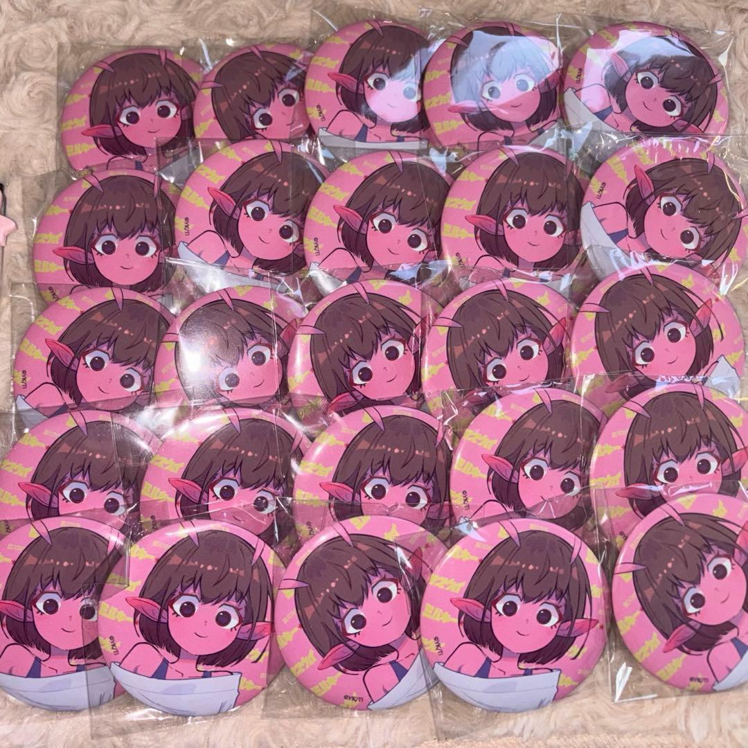 ヴィレッジヴァンガード ヴィレヴァン VV チハル ミルキーサブウェイ 缶バッジ