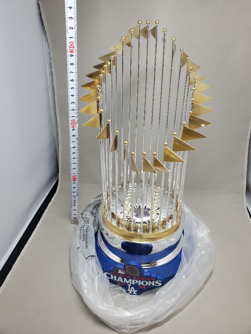 【激レア】ワールドシリーズ優勝トロフィー MLB 大谷翔平 ドジャース FOCO