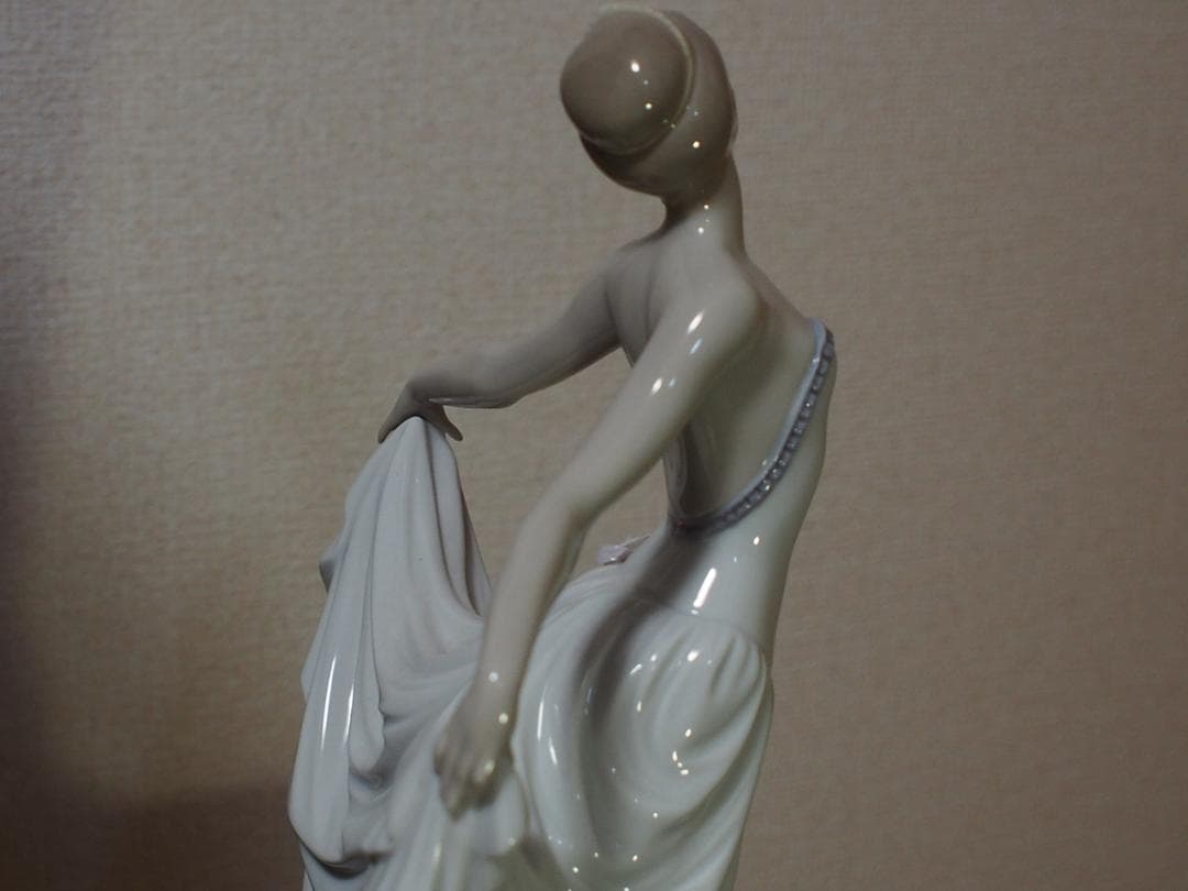 ◆LLADRO リヤドロ 踊る少女 スペシャルバージョン フィギュリン　美品