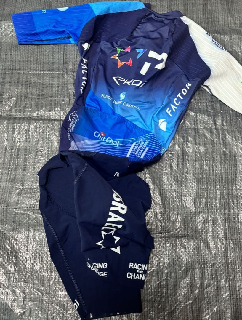 早いもの勝ち　フルーム　支給　サイン　ツールドフランス　ワンピース　スキンスーツ