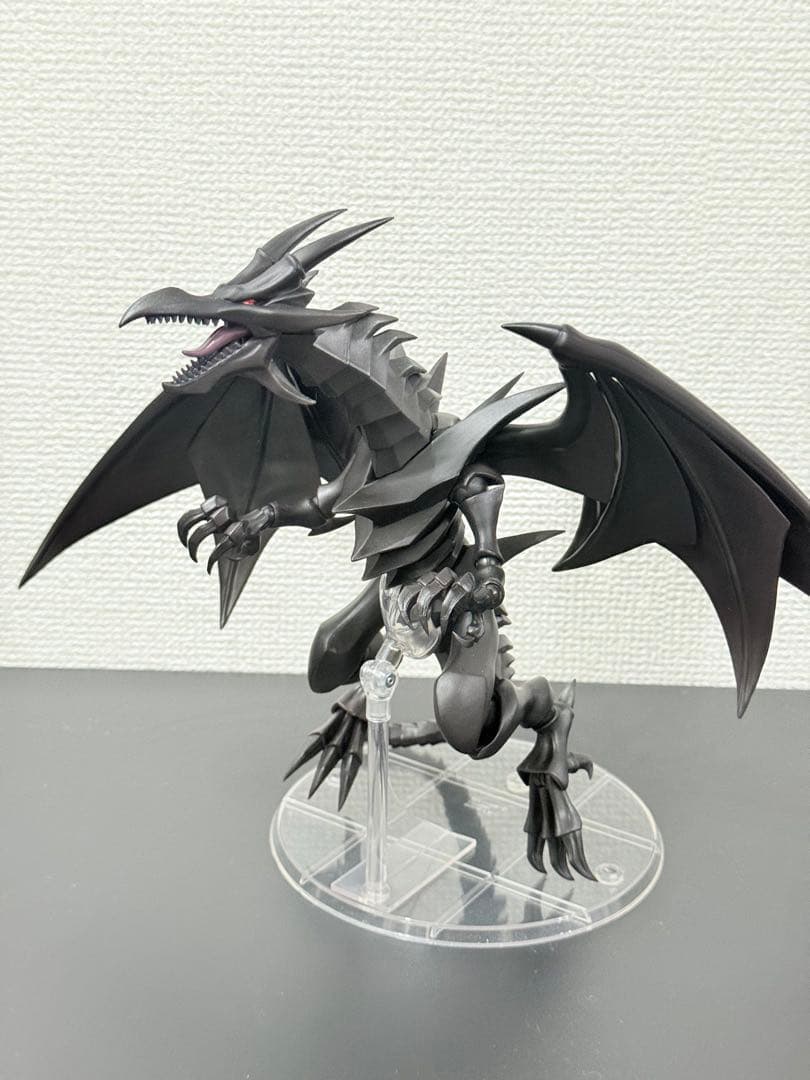 S.H.MonsterArts 真紅眼の黒竜