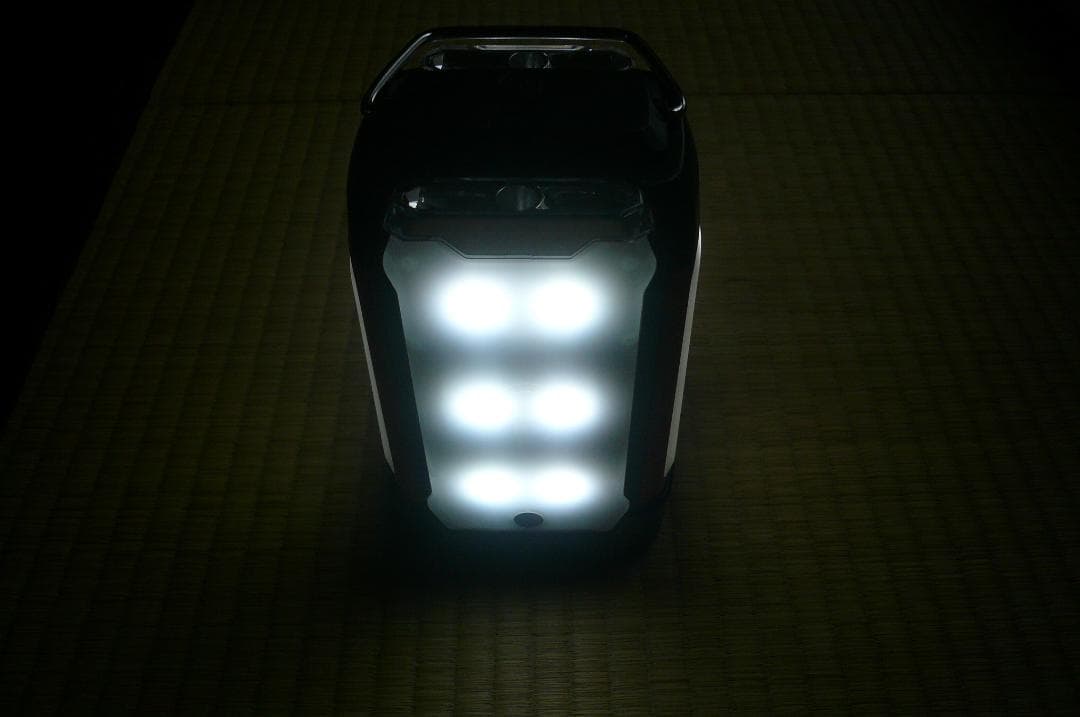 【Type-Cコード付】コールマン クアッドマルチパネルランタン 災害 ※訳アリ