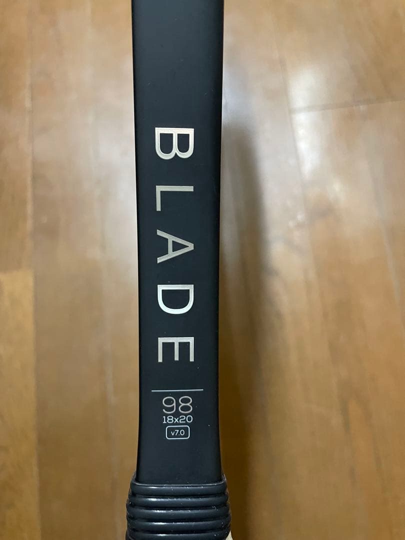 Wilson Blade 98 V7.0 グリップサイズ2