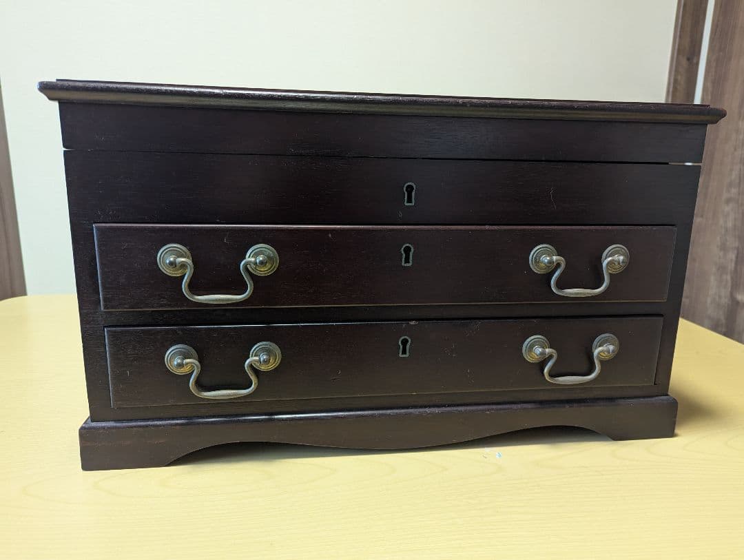 アンティーク カトラリーケース 木製 銀食器 三段 外国製 箪笥 鍵付き