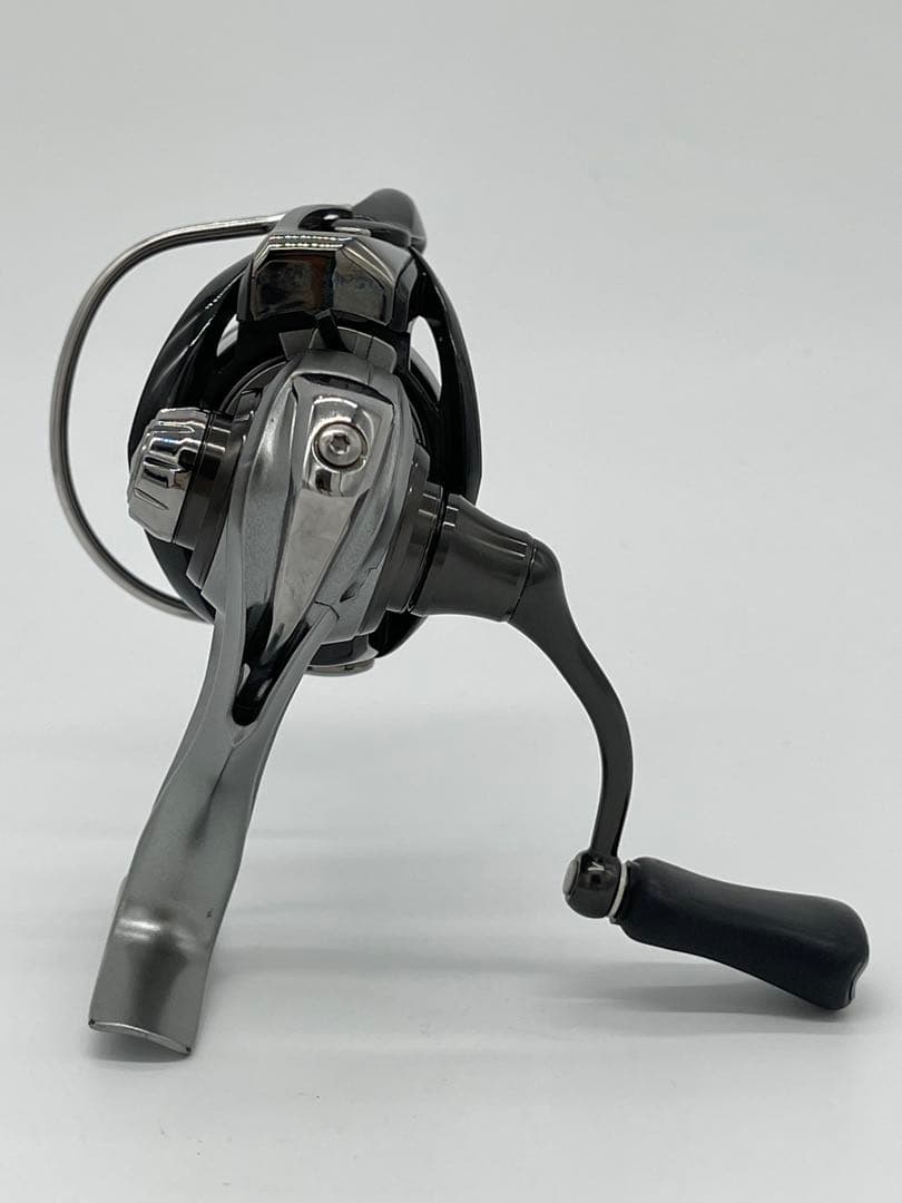 DAIWA ダイワスピニングリール カルディア LT2000S