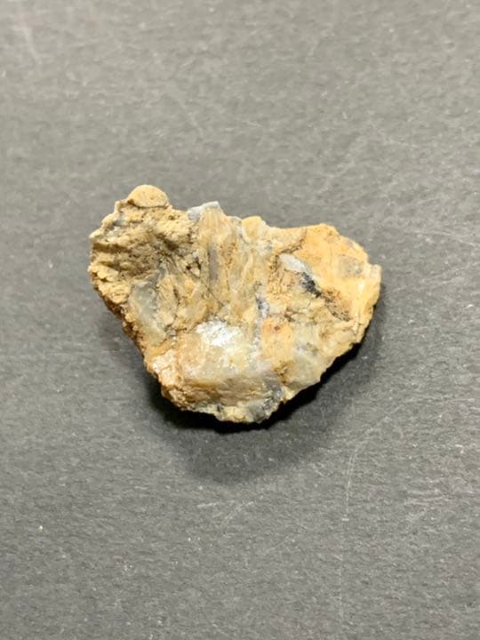 日本初輸入✨クリアストーン　原石　2.5g    No.7