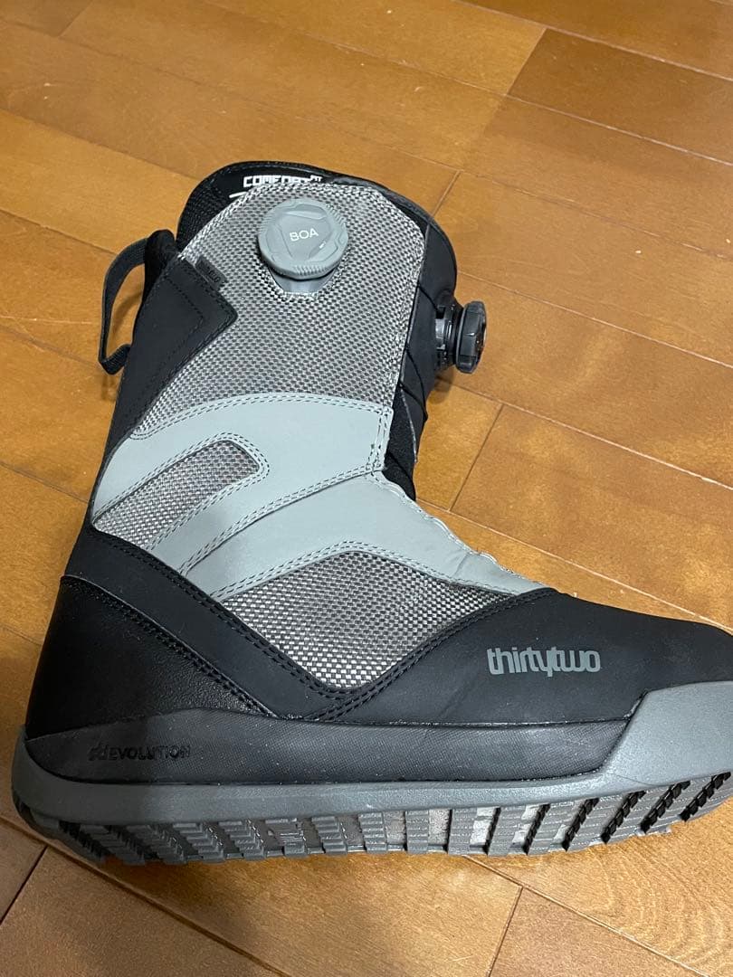 thirtytwo STW ダブルボアブーツ 27cm