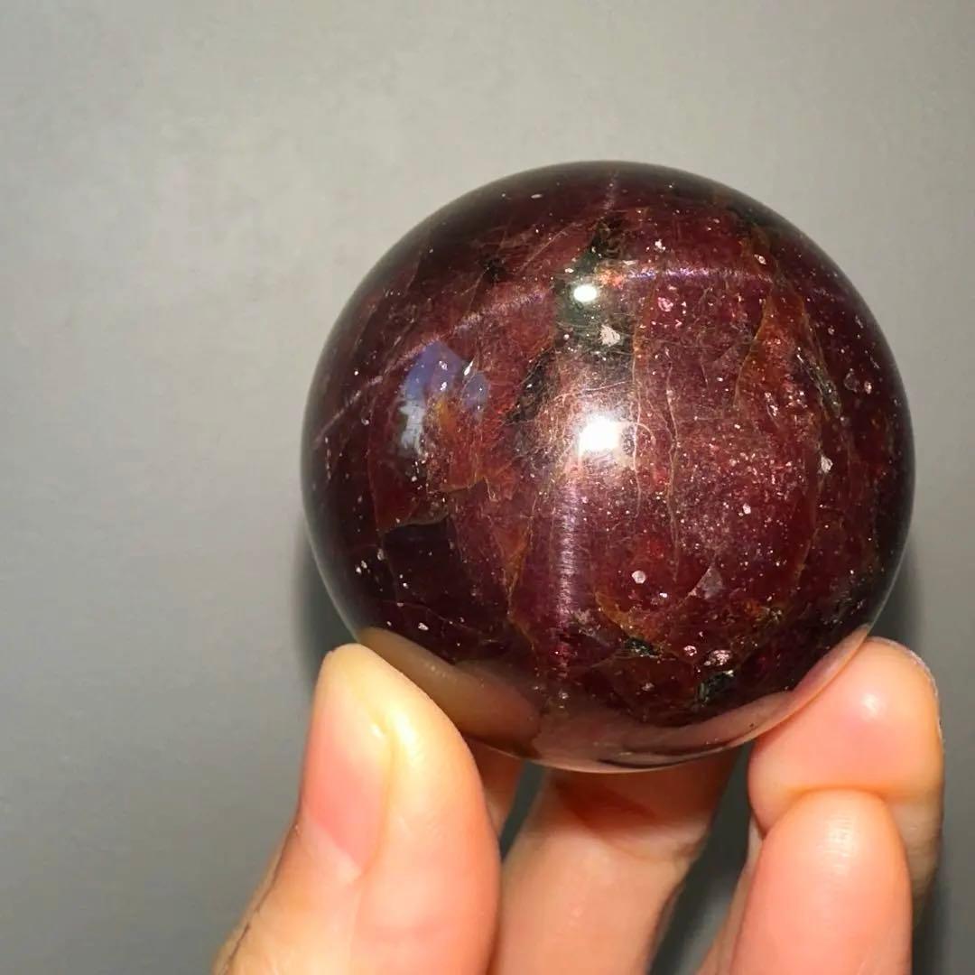 ガーネット　高品質　スフィア　4.3㎝　スターフラッシュ　高級　garnet