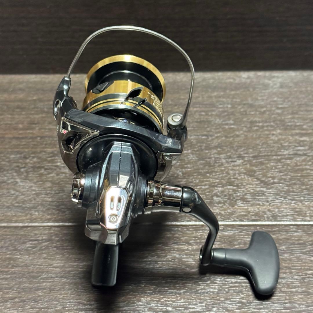 美品 シマノ 25 アルテグラ C3000XG