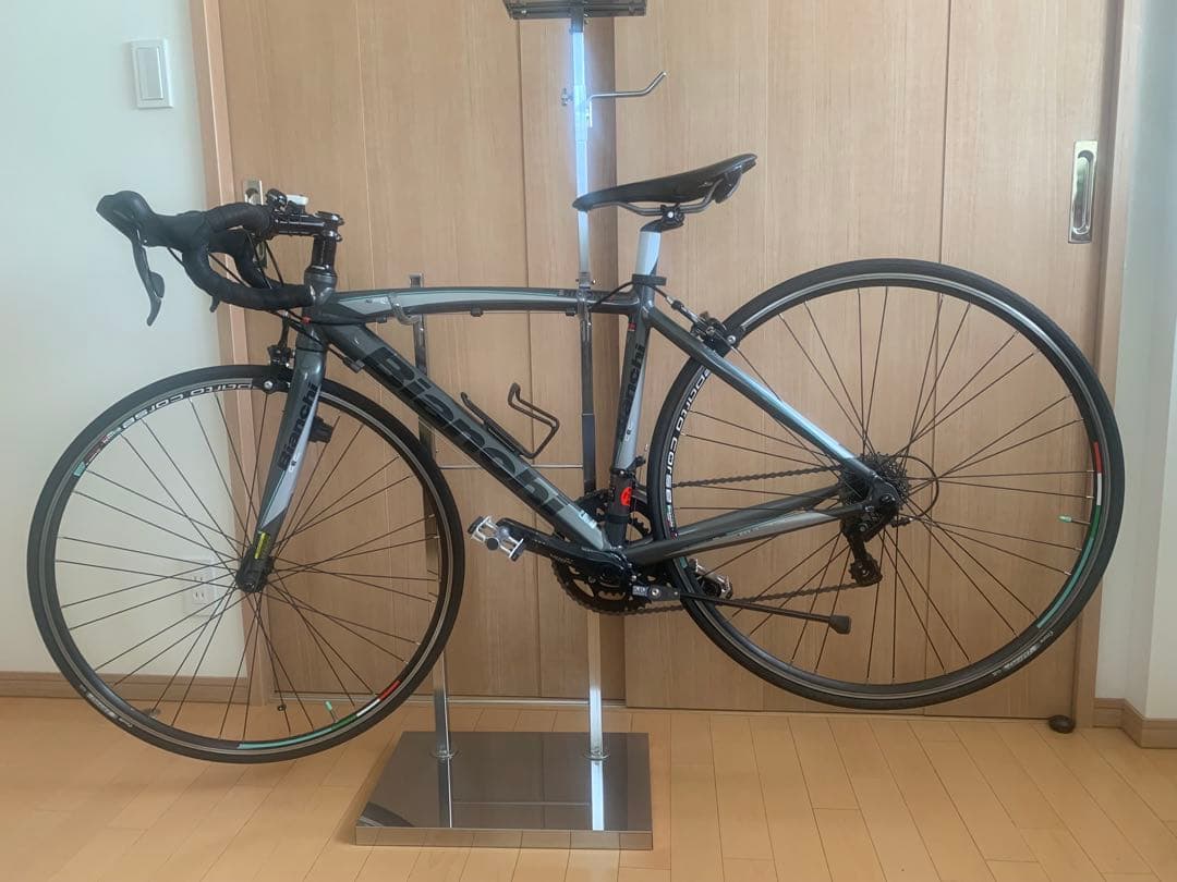 Bianchiグレー アルミフレーム ロードバイク 700C