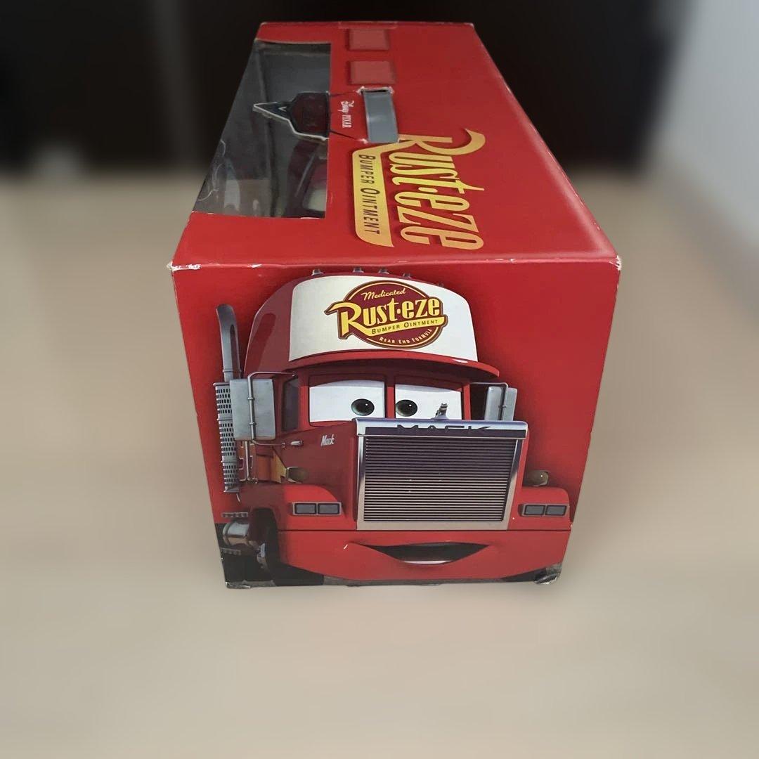 ラジコンカー　カーズライトニングマックィーン