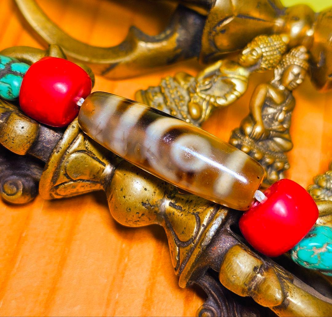 dZi beads(二眼) ネックレス