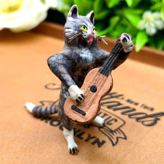 ヴィエナブロンズ コールドペイント 擬人化した猫の音楽隊 バイオリン