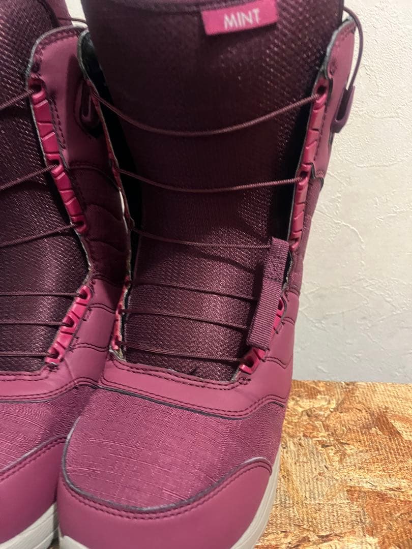 美品！BURTON MINT 日本人向け設計　24.5cm