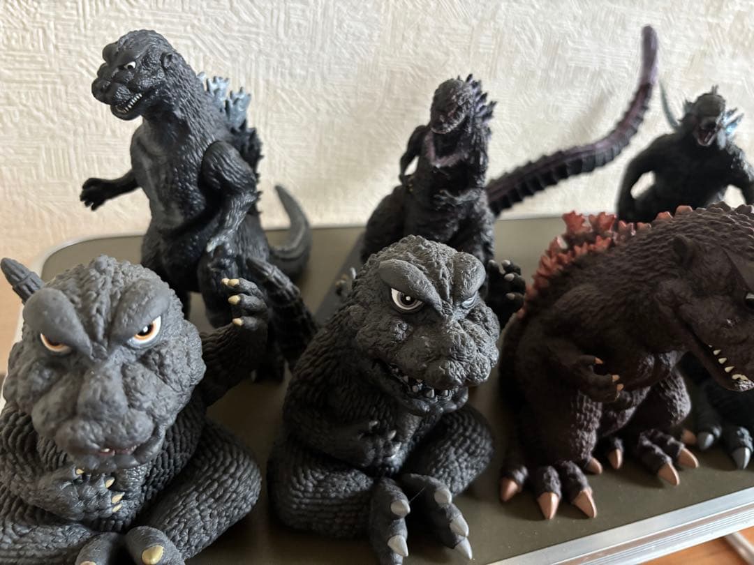 ゴジラフィギュア 8体セット　おまけ付き