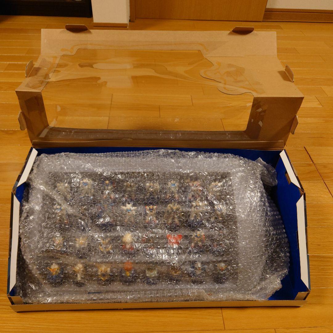 【美品】GUNDAM 25周年記念ボトルキャップ　コレクションステージ付き