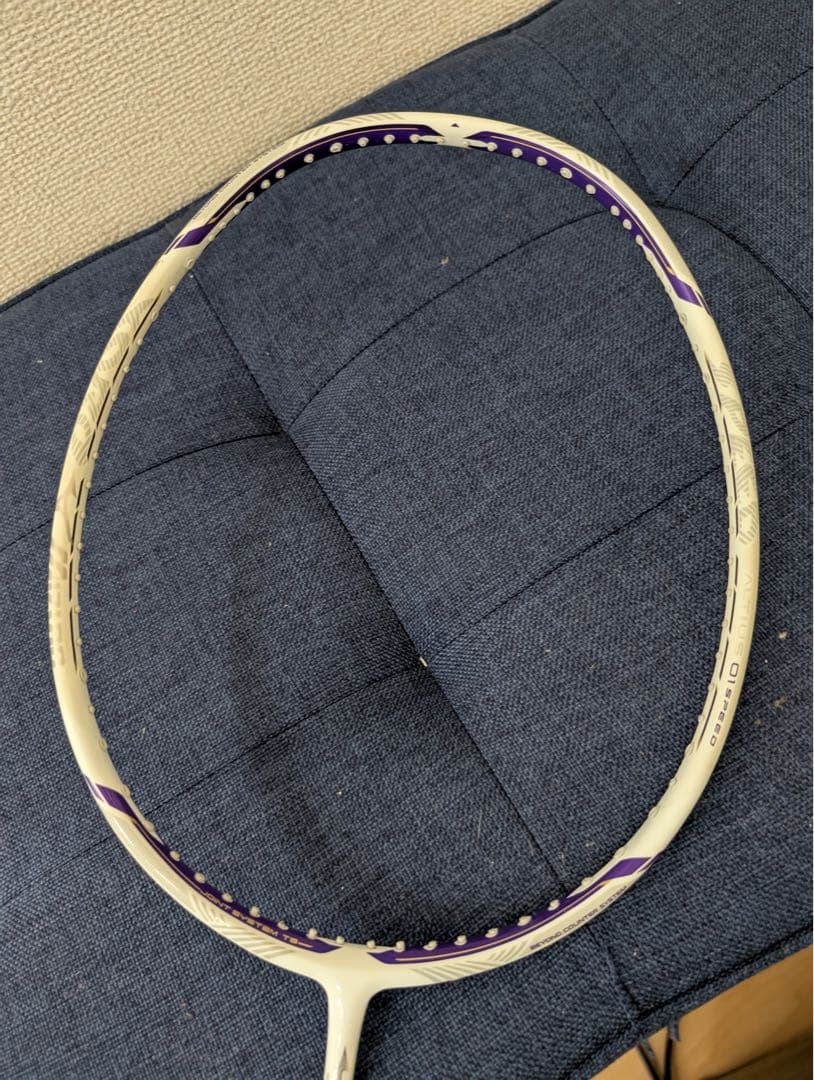 (*ｖ様 【最終値下げ】バドミントンラケット アルティウス01スピード