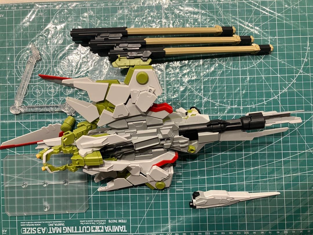 HGCE デスティニーガンダムSpecII &ゼウスシルエット ジャンク