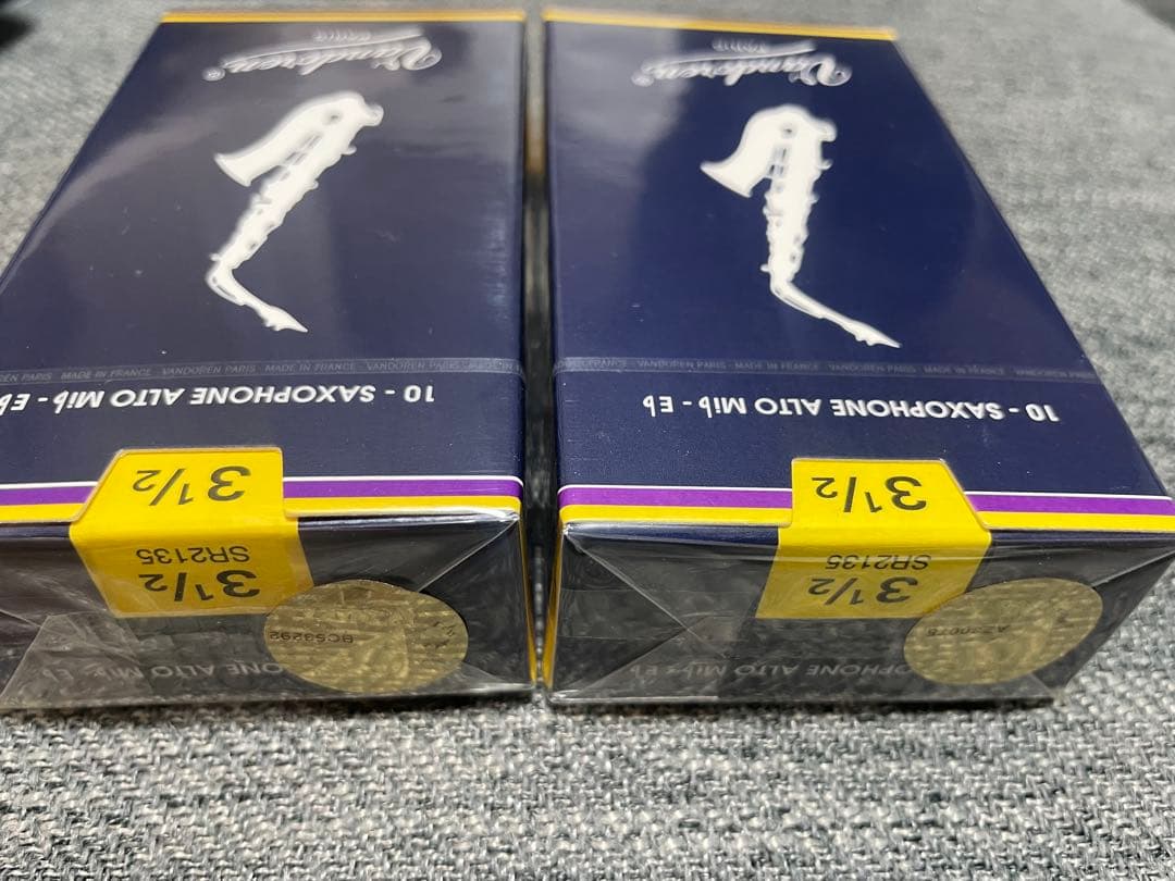 バンドーレン アルトサクソフォンリード トラディショナル 3-1/2 2箱