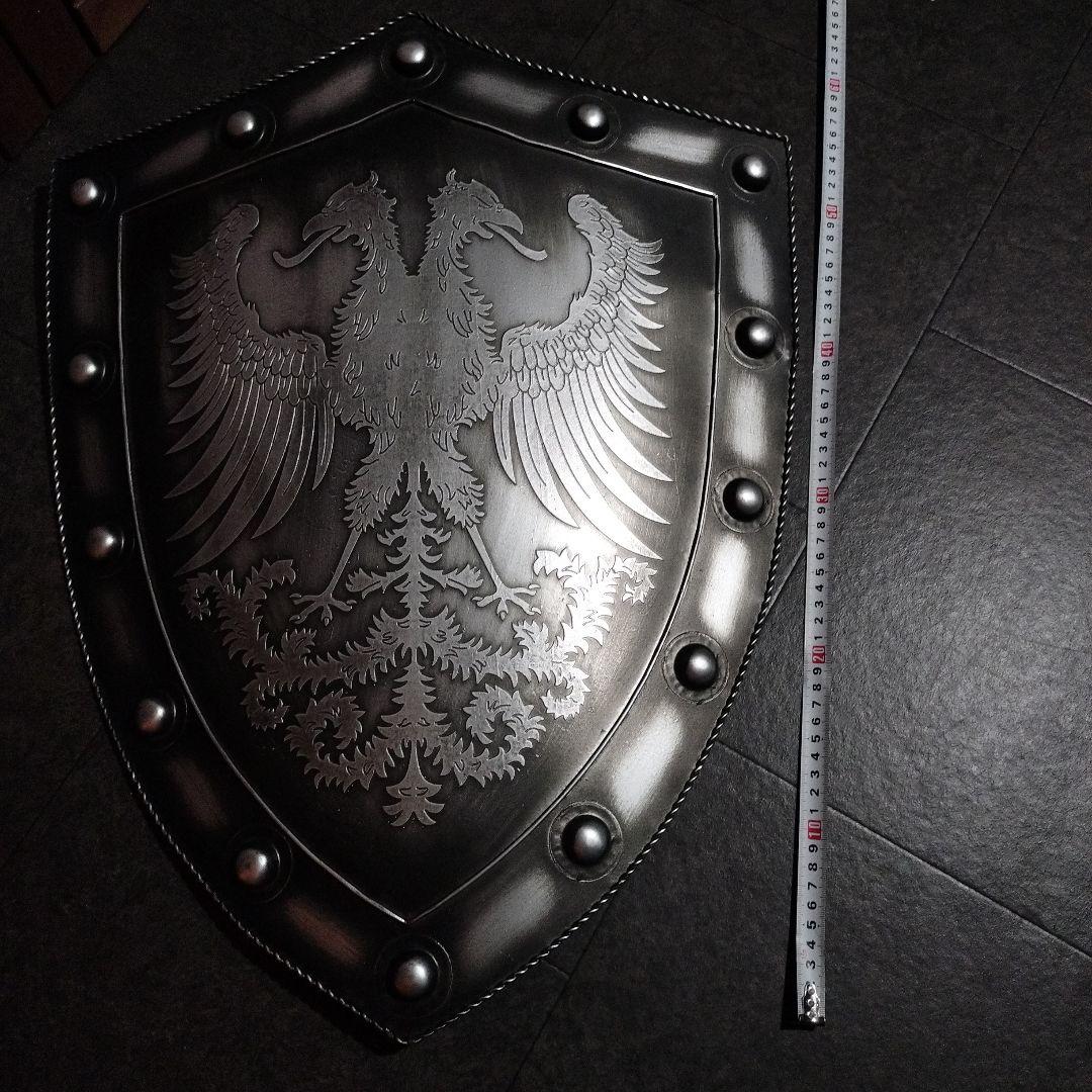 盾　シールド　武器　西洋騎士　リアル