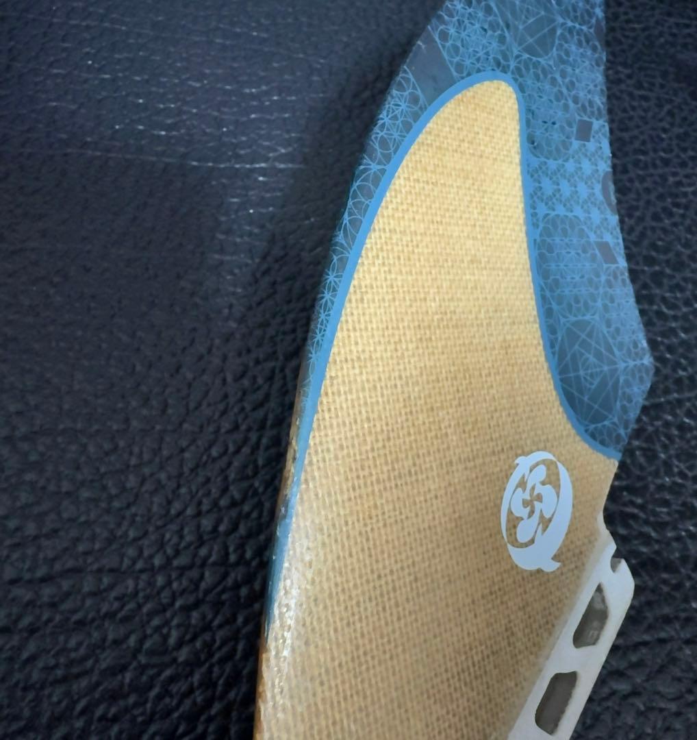 【中古】futures. RTM JUTE TWIN KEEL RASTA