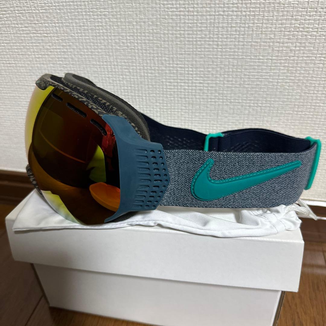 NIKE スノーゴーグル　COMMAND