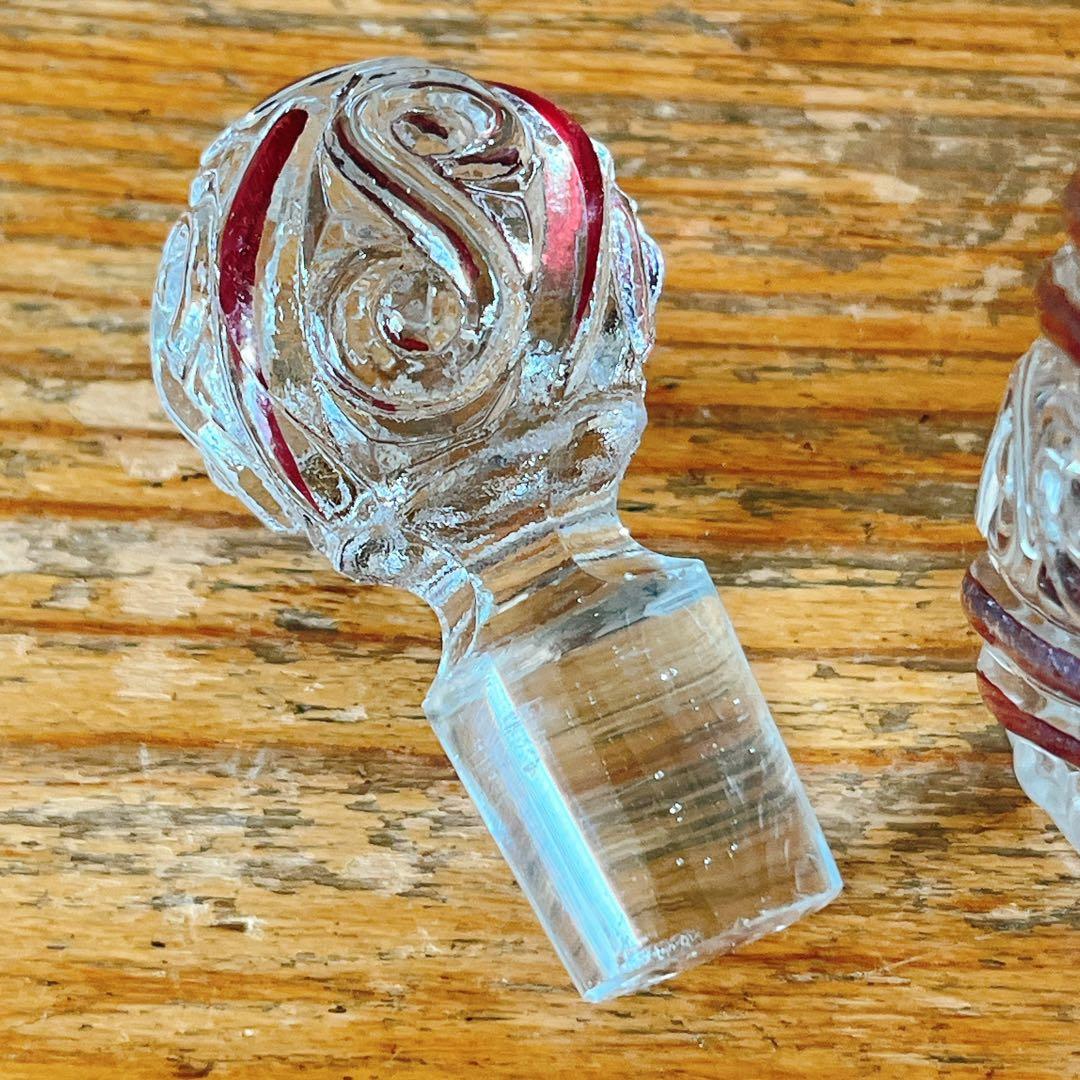 ポルティユー　ガラスのパフュームボトル