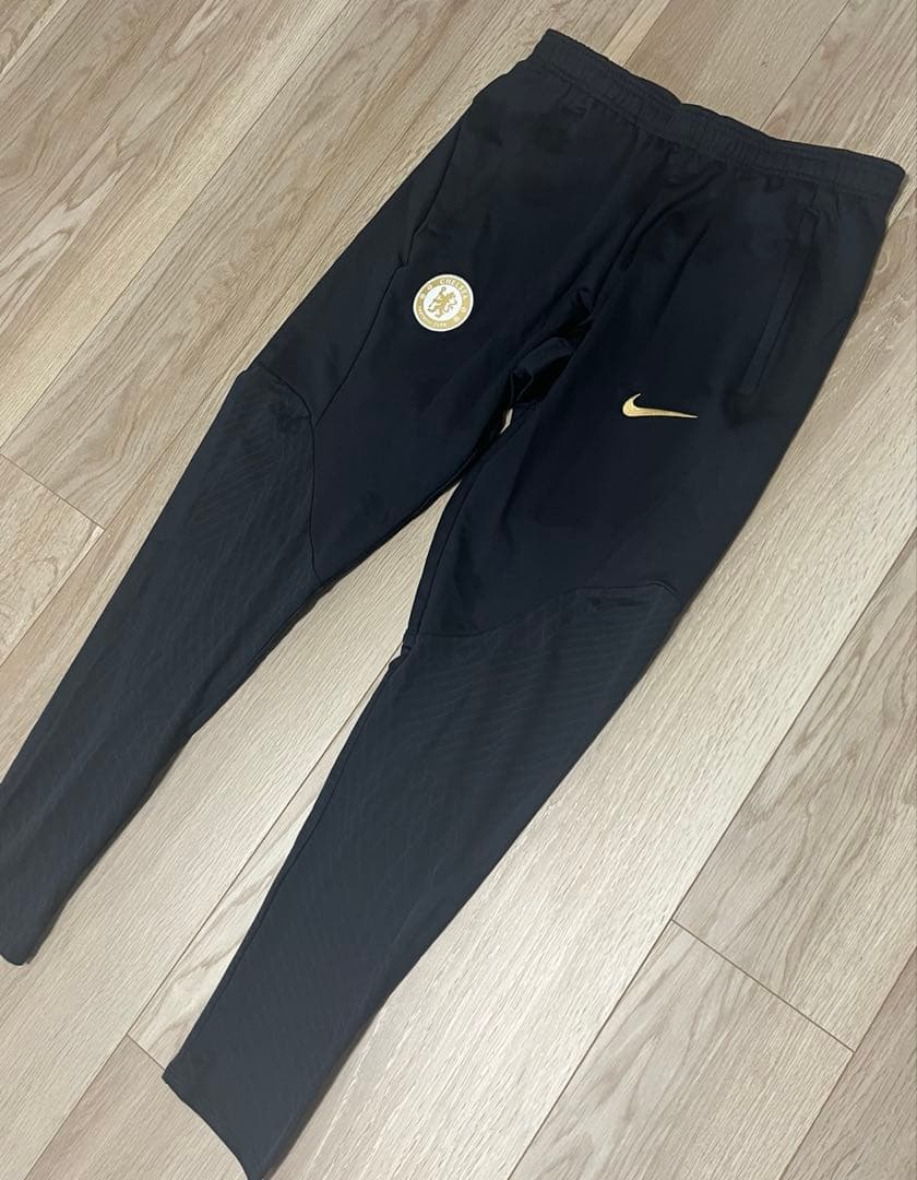 NIKE チェルシー　トラックパンツ　トレーニングパンツ　ジャージ　新品