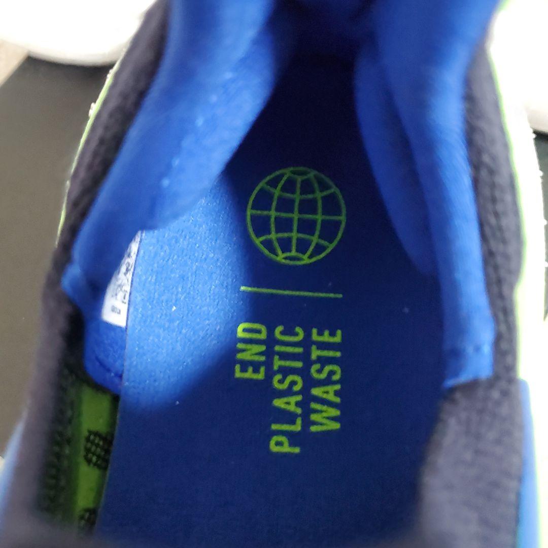 1/15　新品＊adidas　22㎝　スニーカー　ウルトラブースト　ジュニア