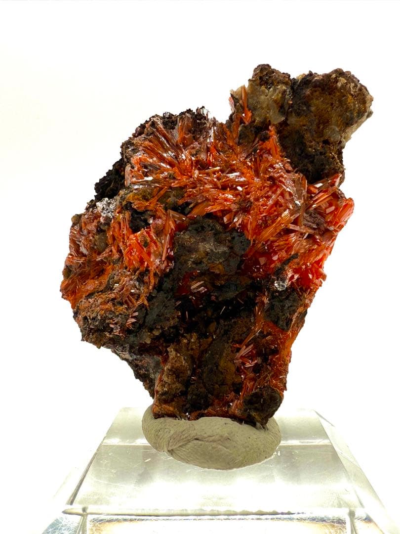 クロコアイト　紅鉛鉱　原石　鉱物　標本　天然石　石