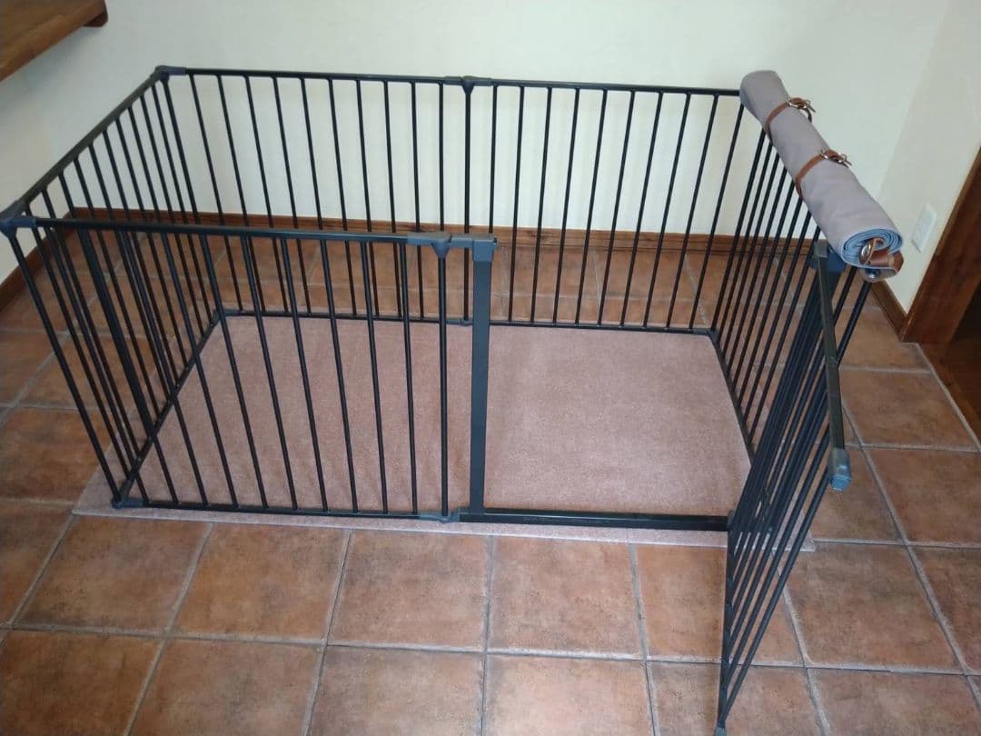 大型犬用金属製ケージ