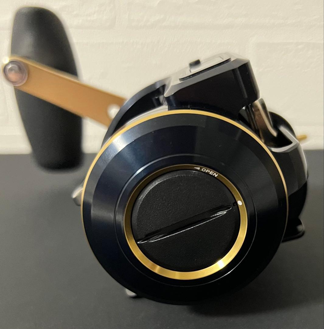 ダイワ ソルティガ IC300HL-SJ 7.3:1 左巻き　美品