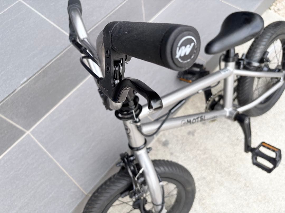 【送料込】BMX 14インチ