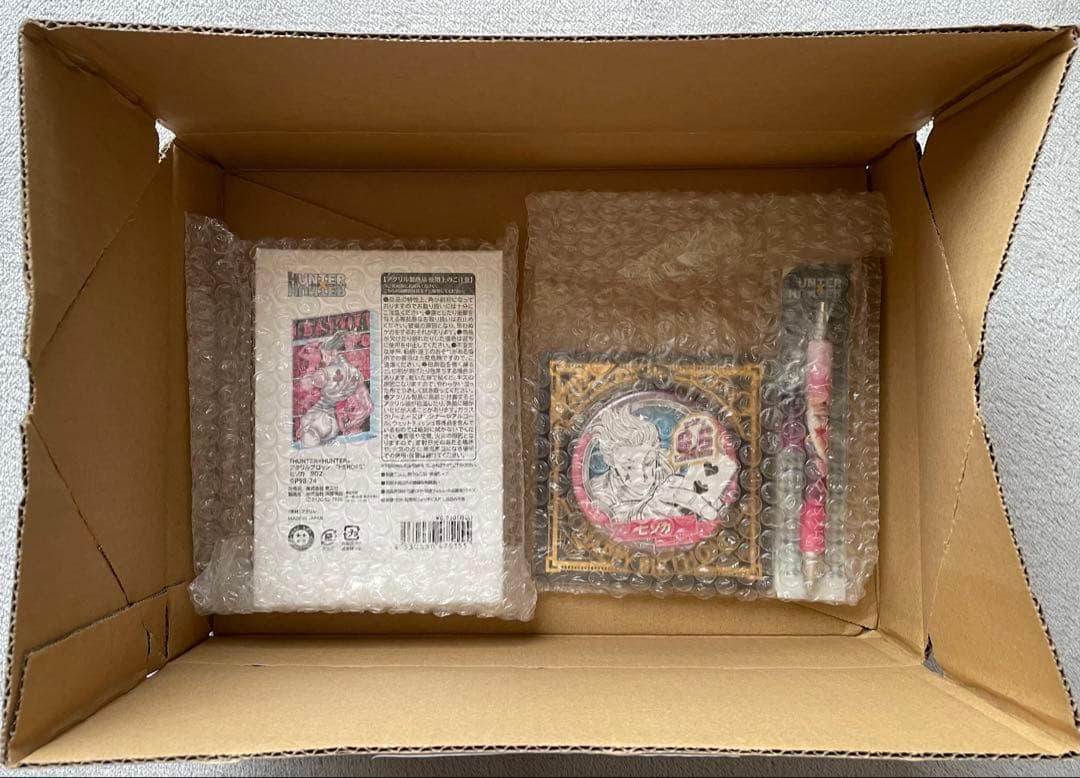 ヒソカ アクリルブロック・バースデイ缶バッジ・セリフチャーム付きボールペン