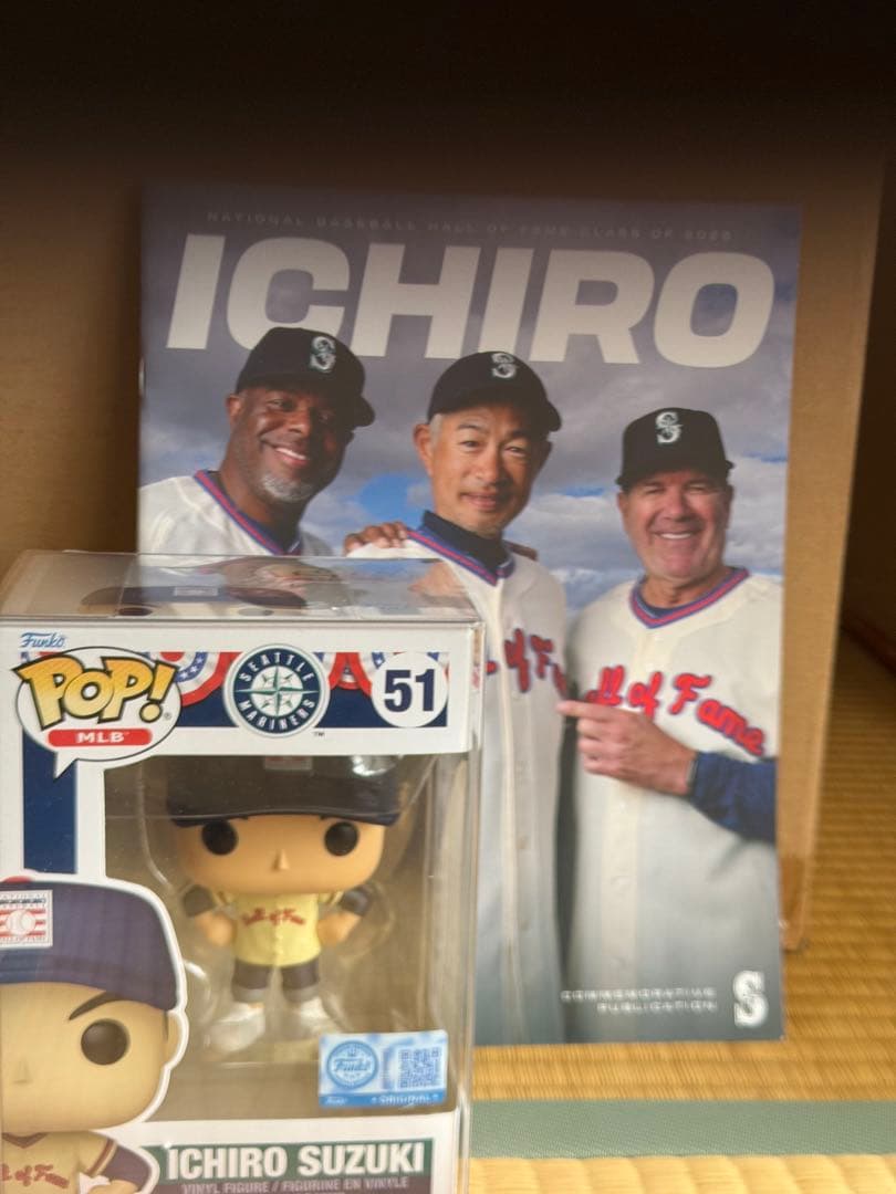 イチロー選手殿堂入り記念グッズセットファンコフィギュア ・雑誌・カード