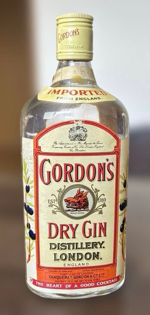 古酒　ゴードン ロンドン ドライ ジン　750ml 47度　ラベル汚れあり