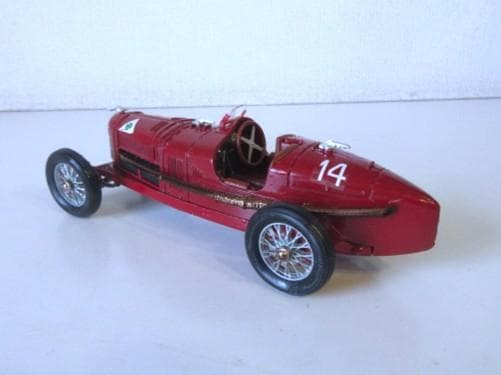 特価 Mebe Toys 1/24 アルファロメオ Grand Prix P2