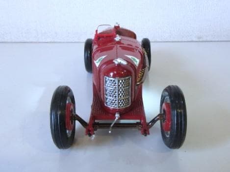 特価 Mebe Toys 1/24 アルファロメオ Grand Prix P2