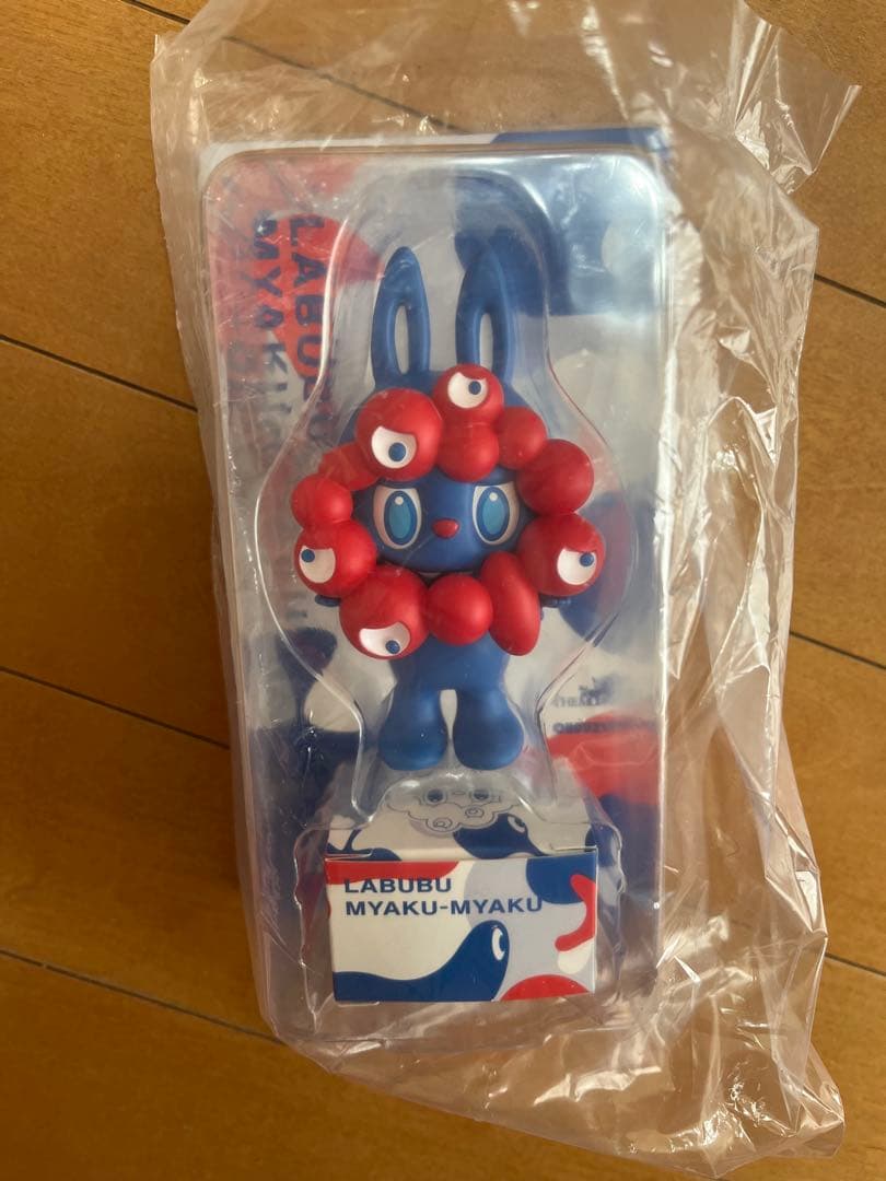 新品未開封　万博　ラブブ　ミャクミャク