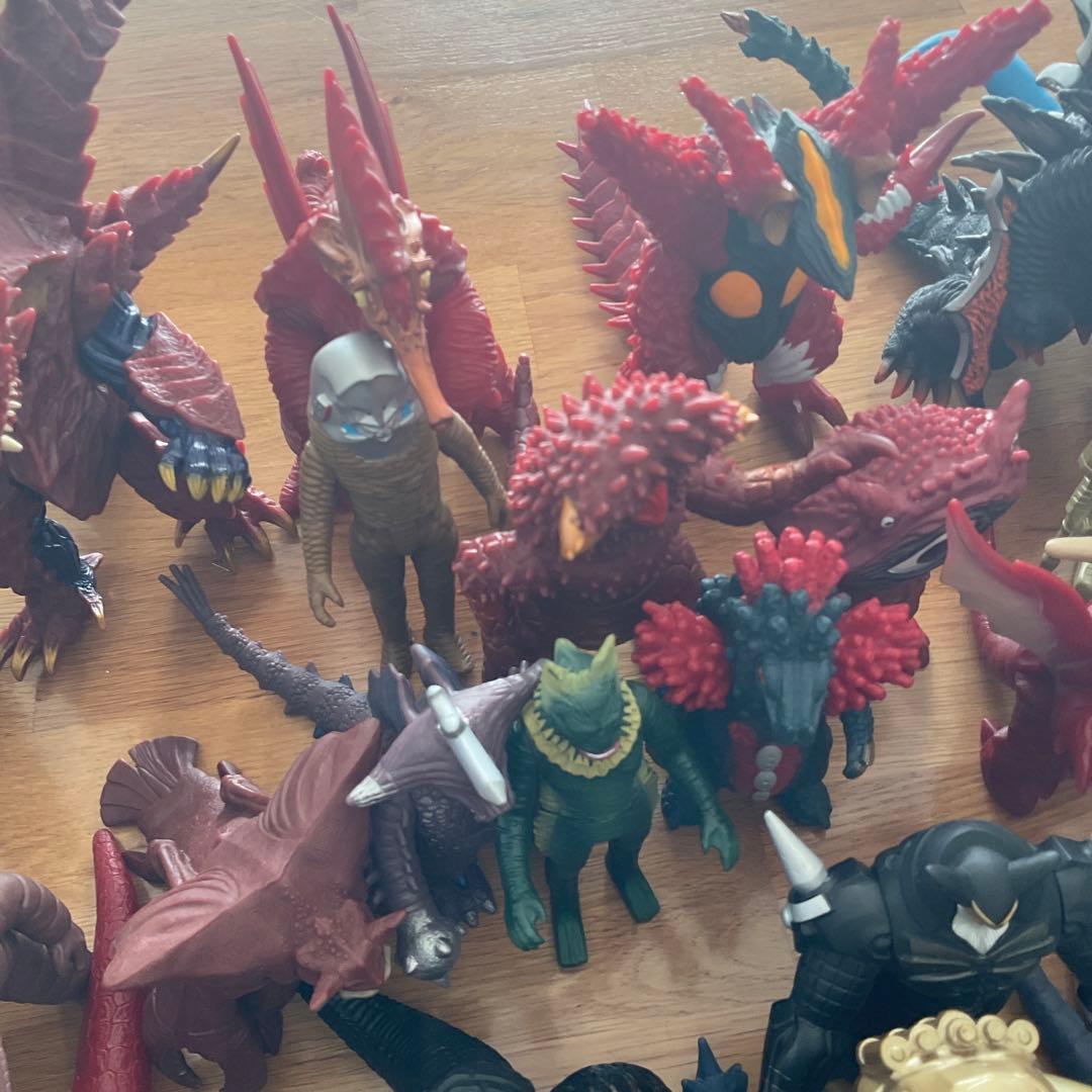 ウルトラマン　怪獣　ソフビ　まとめ売り59体