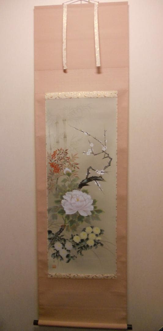 掛け軸 金子華春 『 四季花 』 絹本 希少 軸装 茶道具 掛軸 美品 です。