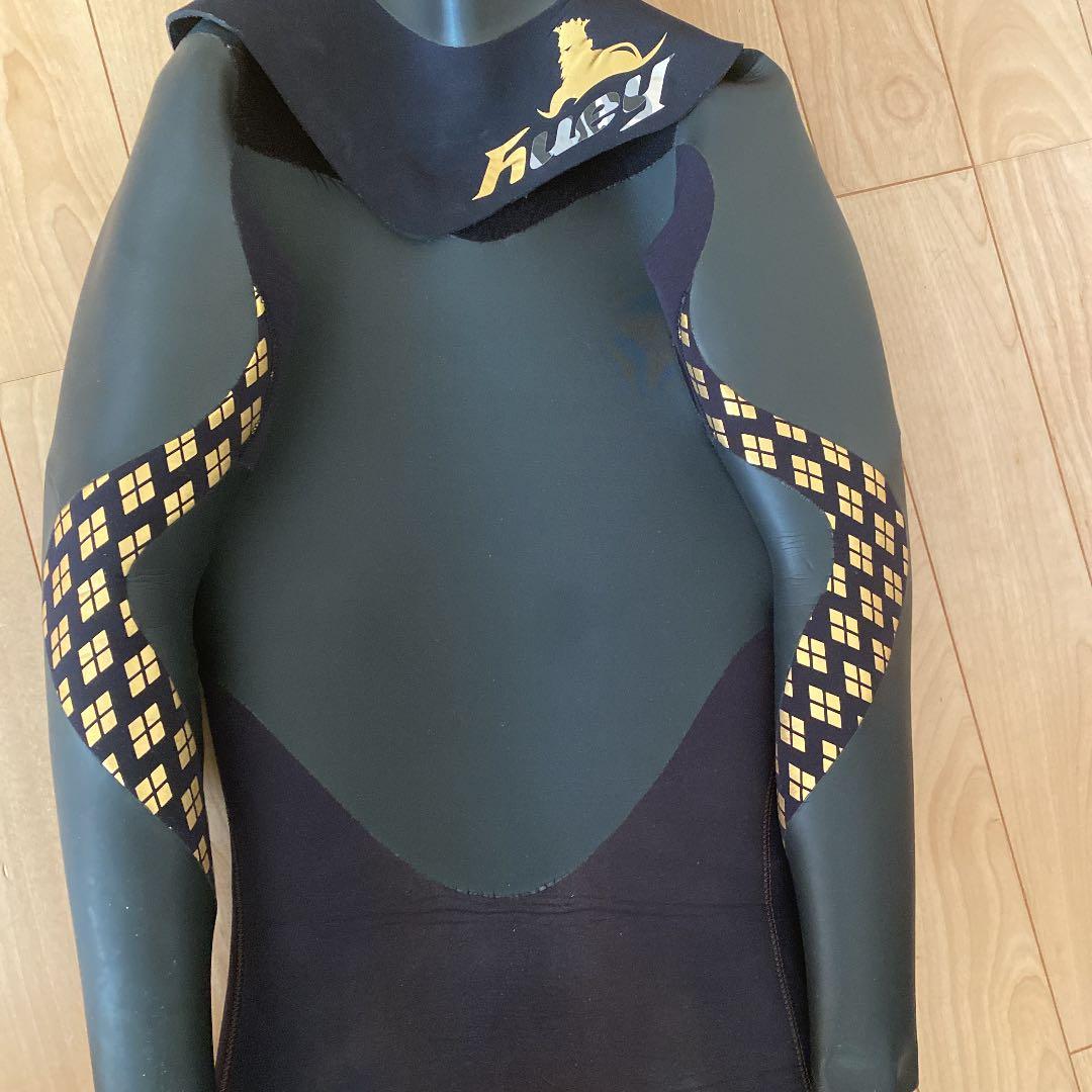 hueyフルオーダーウェットスーツ  5×3mm