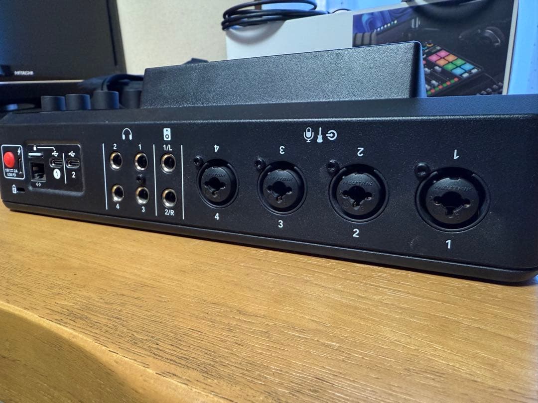 RODECaster Pro II +専用カバー+TASCAMバッグセット